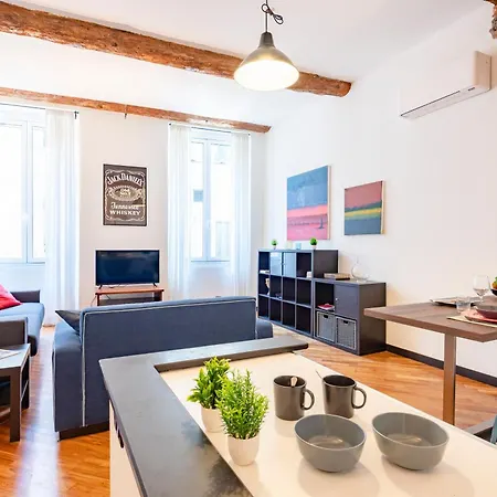 Charming Flat Next To Genoa's Aquarium - Happy 公寓